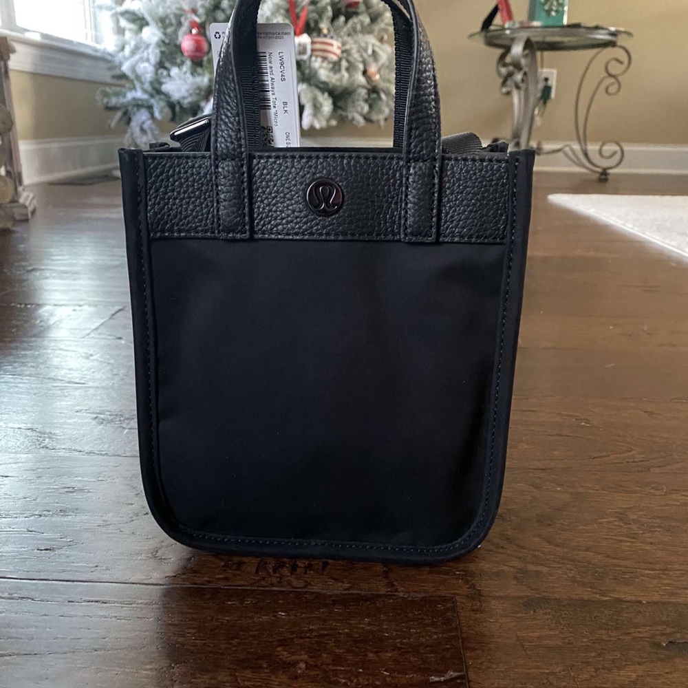 Lululemon🍋Now and Always tote-Micro⭐️firm price - Picture 10 of 15